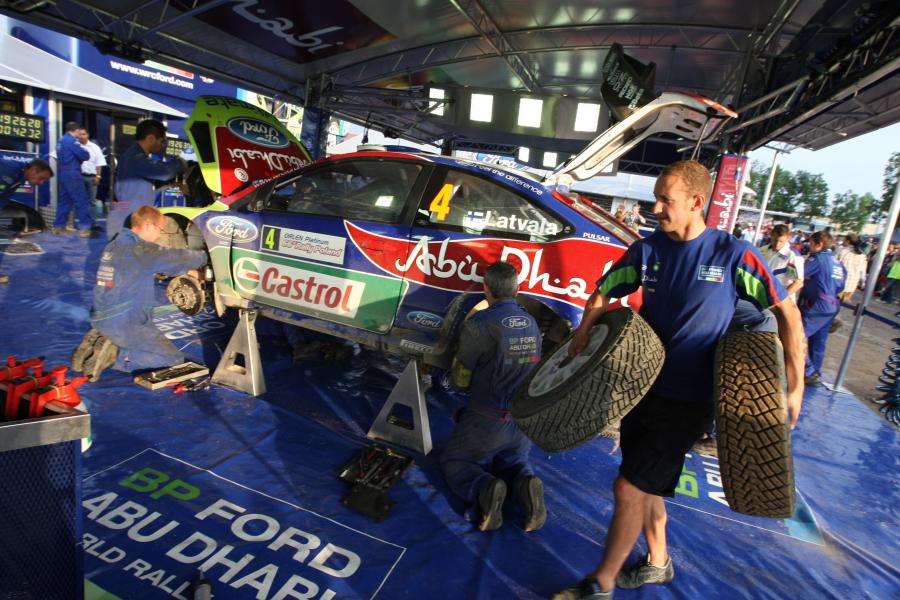  Ford Focus WRC 2009 года  (фото 8 из 114)